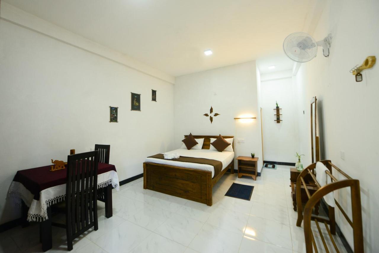Dambulla Kings Inn ภายนอก รูปภาพ